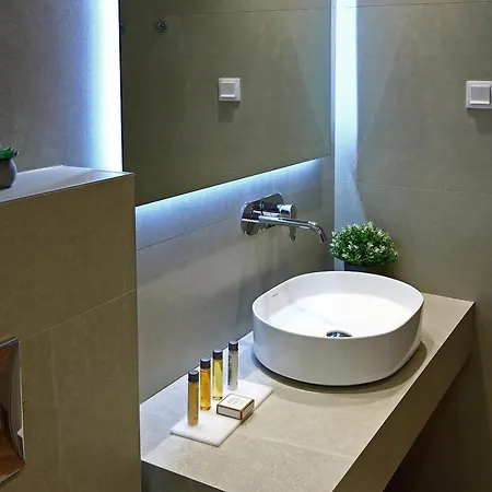 Local Suites - Nea Moudania Chalkidiki Buitenkant foto