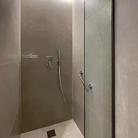 Local Suites - Nea Moudania Chalkidiki Buitenkant foto
