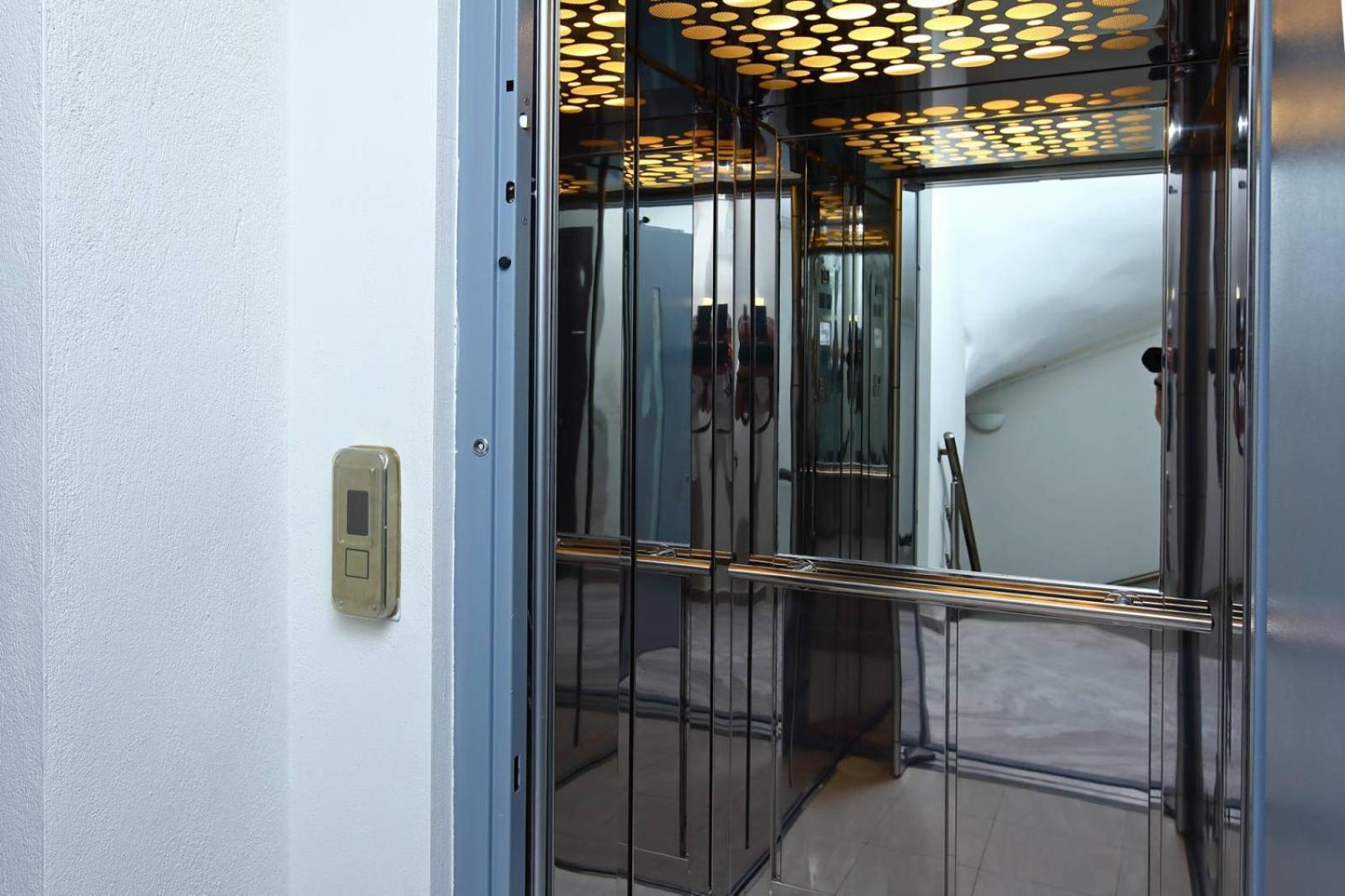 Local - Chalkidiki Apartment *