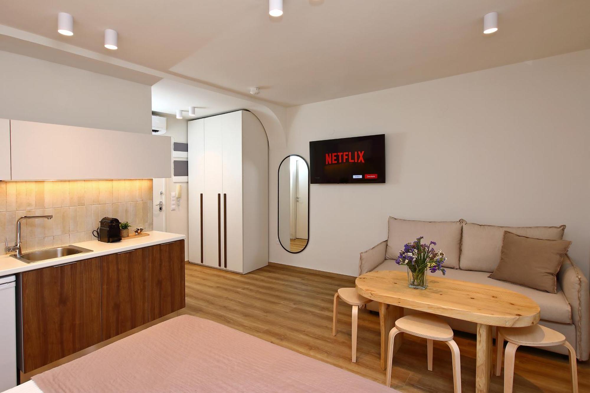 Local - Chalkidiki Apartment